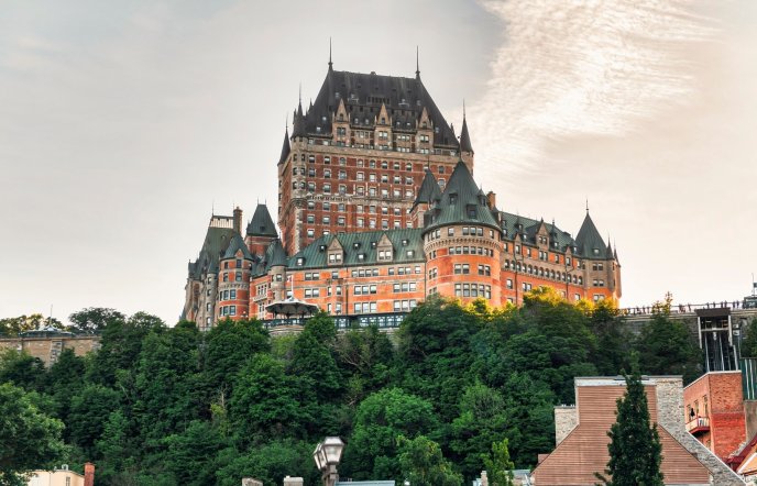 20 από τα πιο εντυπωσιακά ξενοδοχεία - κάστρα στον κόσμο για παραμυθένια διαμονή