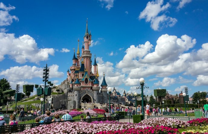 6 πράγματα που πρέπει να γνωρίζετε πριν επισκεφτείτε την Disneyland στο Παρίσι