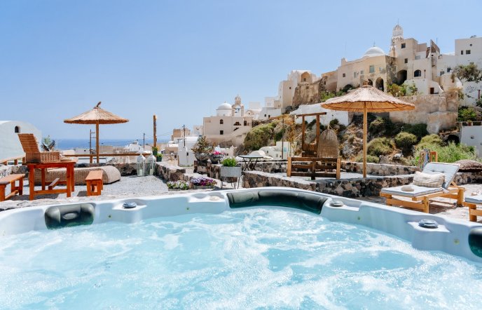 Rock Villas Complex: Ιδιωτικό πολυτελές καταφύγιο στο Εμπορείο της Σαντορίνης