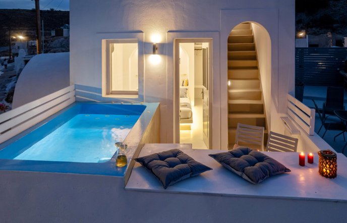 Santorita Suites: Αυθεντική εμπειρία φιλοξενίας στο Ακρωτήρι Σαντορίνης