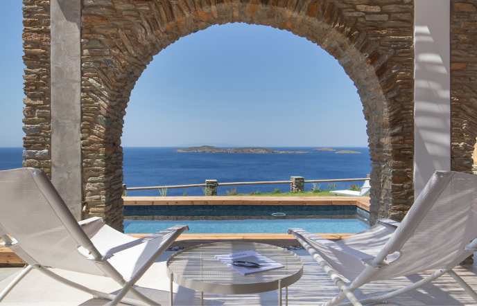 Etesian Villas: Ένας μικρός παράδεισος στην Άνδρο με θέα που κόβει την ανάσα