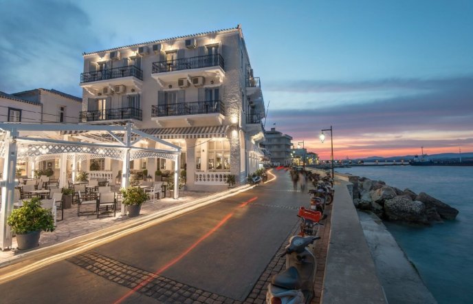 Klimis Hotel: Διαμονή στη γοητευτική καρδιά των Σπετσών