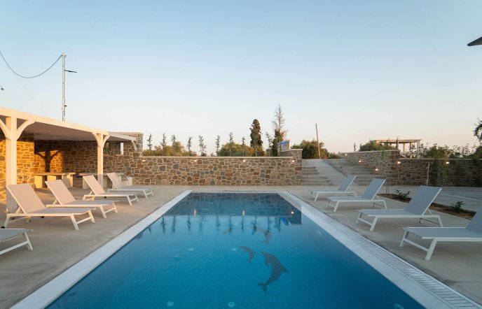 Lithos Suites: Χαλάρωση και αναζωογόνηση στη Φοινικούντα Μεσσηνίας