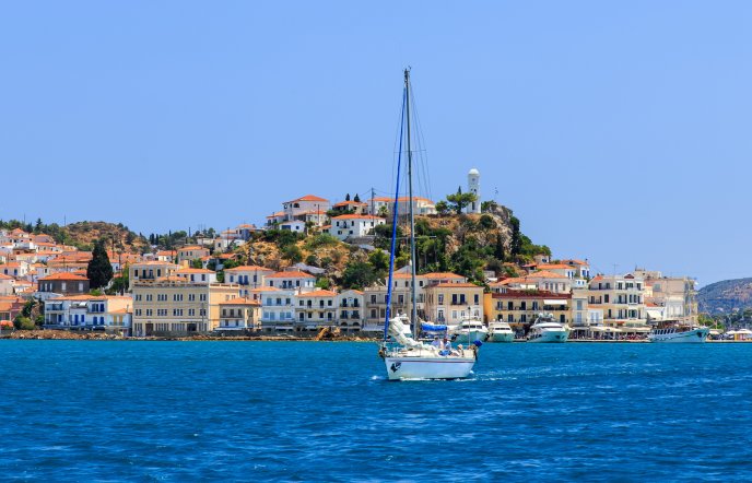 Τριήμερο Αγίου Πνεύματος: 10+1 προορισμοί για την πρώτη καλοκαιρινή απόδραση