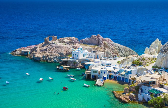 Μήλος: Το νησί των χρωμάτων και των αντιθέσεων