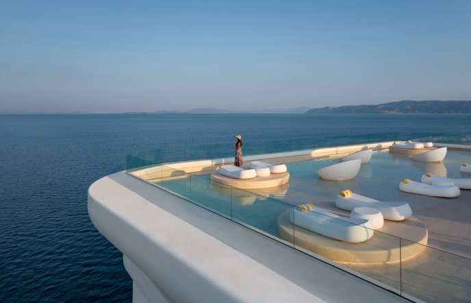 Isla Brown Corinthia Resort & Spa: Πολυτελής απόδραση μια ανάσα από την Αθήνα