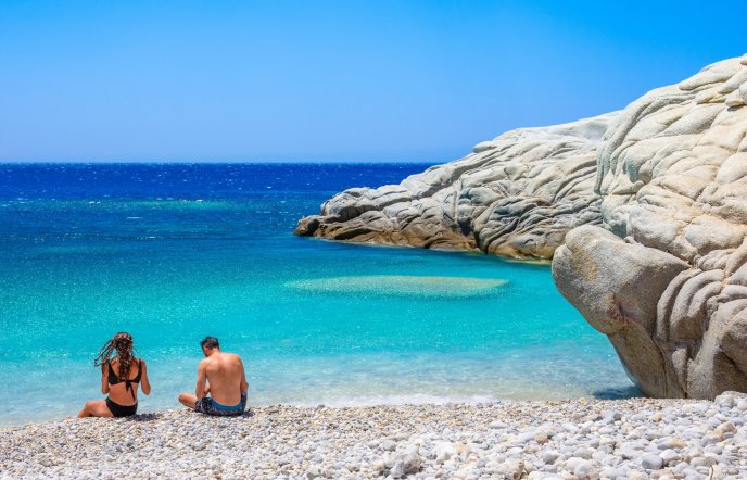 Ικαρία: Οι ωραιότερες εμπειρίες στο νησί των πανηγυριών και της μακροζωίας