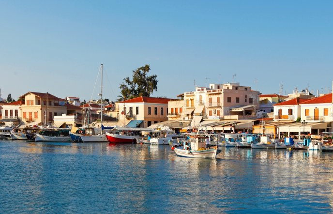 Πέρα από το Fistiki Fest: Η Αίγινα των αναμνήσεων και των κρυμμένων θησαυρών