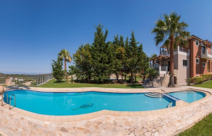 Athina Luxury Villas: Χλιδή και ιδιωτικότητα μεταξύ θάλασσας και βουνού