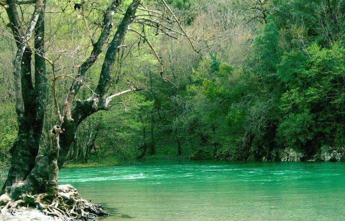 Ζαγοροχώρια… χειμώνα - καλοκαίρι! Το όμορφο αφιέρωμα του Lonely Planet που τιμά την Ελλάδα