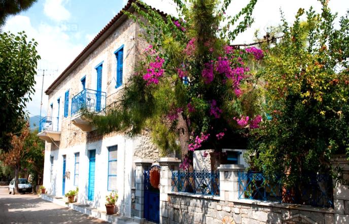 Καρδαμύλη & Χώρα Φολεγάνδρου! Δύο μαγικά χωριά που εντυπωσίασαν και το «Travel+Leisure»