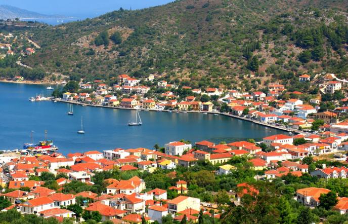 Ταξιδεύοντας στην Ιθάκη, στο «μυθικό παλάτι του Οδυσσέα»! (pics)