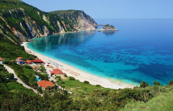Τρεις ελληνικές παραλίες στις λίστα με τις ιδανικότερες παραλίες της Ευρώπης για τον Μάιο (pics)