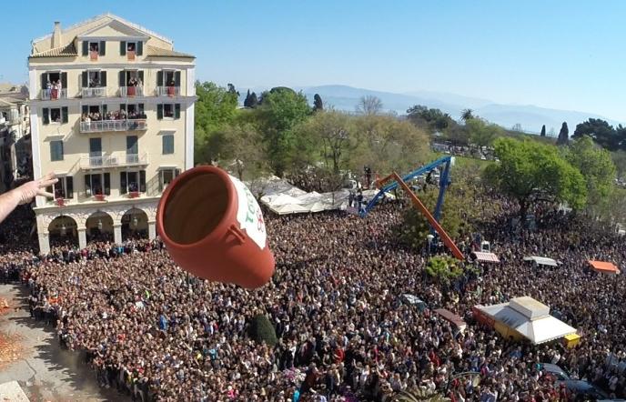 Στην Κέρκυρα για το πιο εντυπωσιακό Πάσχα
