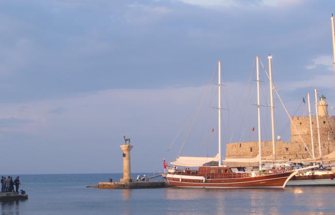 Ρόδος: Διακοπές στο νησί των Ιπποτών