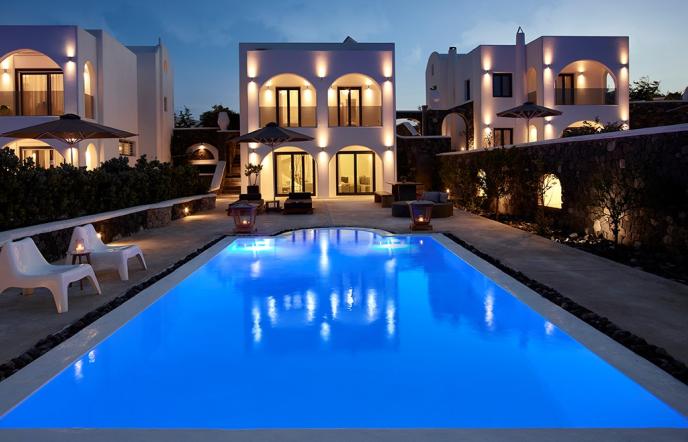 Amor Hideaway Villas: Η νέα επιλογή διαμονής στη Σαντορίνη
