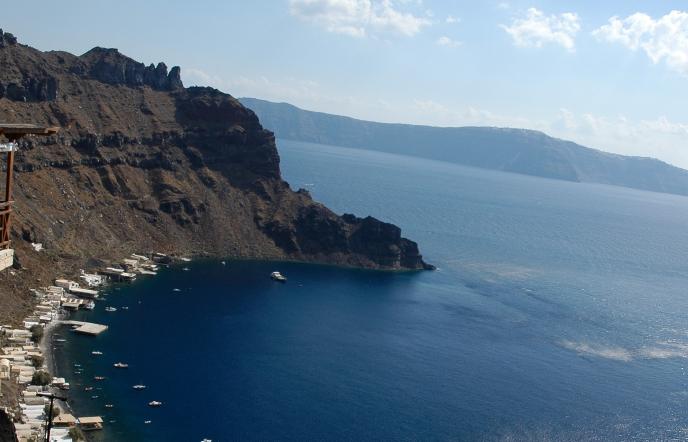 Θηρασιά: Πλασμένη από τους Θεούς, αποκομμένη από τους κοινούς θνητούς