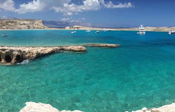 Τα ελληνικά νησιά που επιλέγουν οι σταρ του Χόλιγουντ