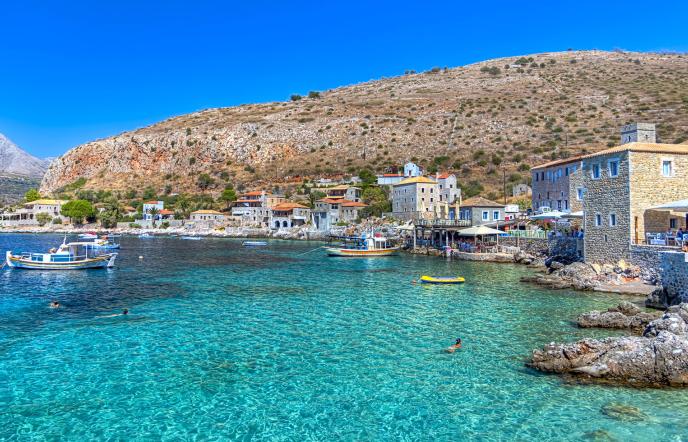 Condé Nast Traveller: «Τα καλύτερα του κόσμου τα ελληνικά νησιά»