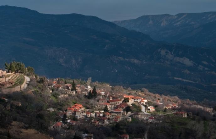 Ορεινή Κορινθία: Άγρια φύση και γραφικά χωριά δύο ώρες από την Αθήνα