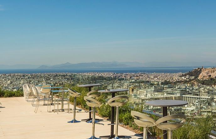 Ένα ελληνικό ξενοδοχείο στα 5 καλύτερα της Ευρώπης με μοναδική θέα