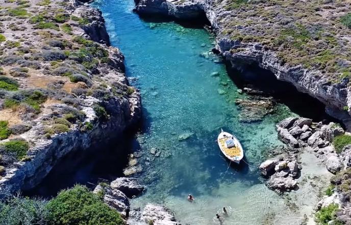 Η πιο πριβέ παραλία της Ελλάδας (vid)