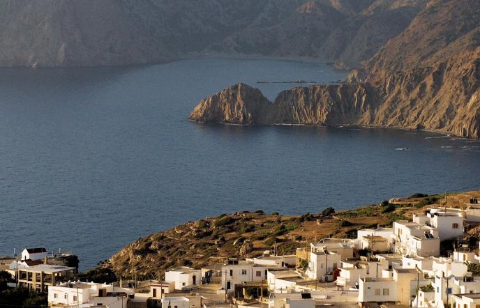 Δύο ελληνικά νησιά στους πιο θερμούς προορισμούς για χειμερινές διακοπές (pics)