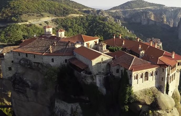 Τα μεγαλύτερα και ομορφότερα προσκυνήματα της Ορθοδοξίας από ψηλά