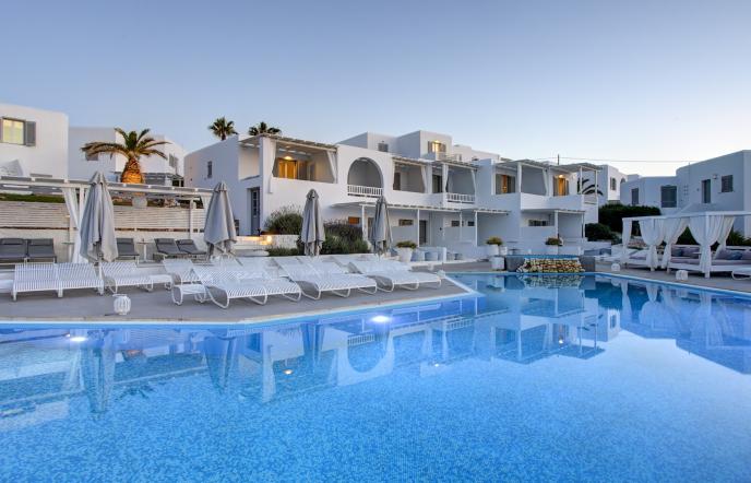 Minois Sugarcube Suites: Ανακαλύψτε την ουσία της κυκλαδίτικης ζωής στην Πάρο
