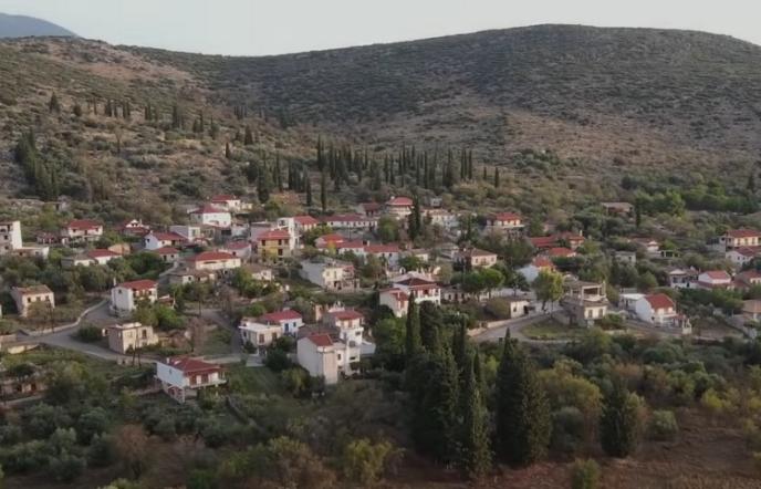 Κολοπετινίτσα: Δείτε από ψηλά το χωριό που όλοι πιστεύουν ότι δεν υπάρχει