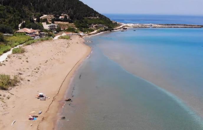 Το άγνωστο μικροσκοπικό νησί στην άκρη της Ελλάδας