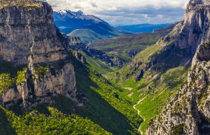 12 μέρη στην Ελλάδα με θέα που κόβει την ανάσα