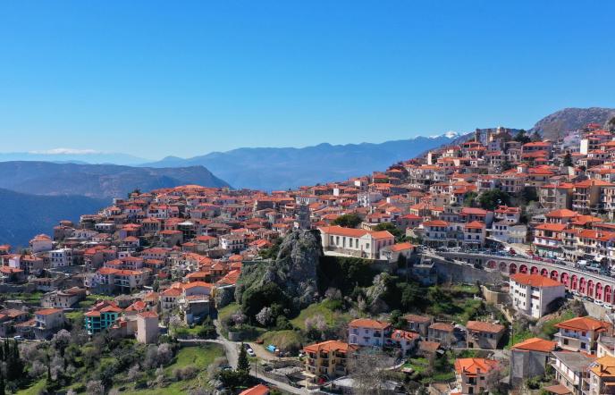 Αράχωβα: Ο απόλυτος χειμερινός προορισμός