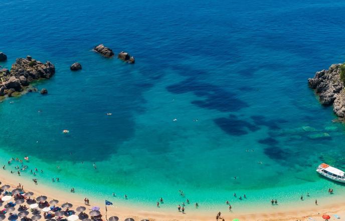 10 μαγευτικές παραλίες της ηπειρωτικής Ελλάδας που πρέπει να έχεις επισκεφτεί