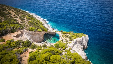 seals_cave_loutraki